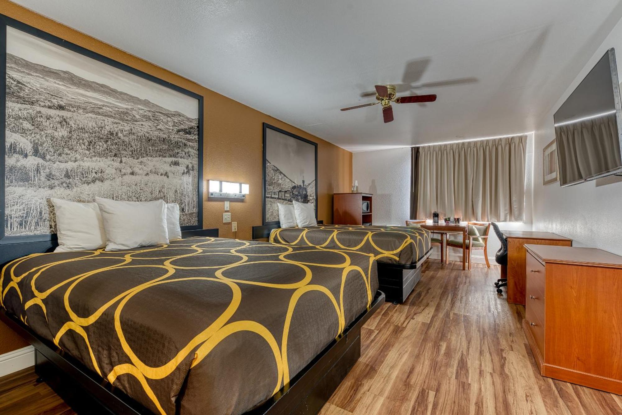 Super 8 By Wyndham Alamosa Motel Rom bilde