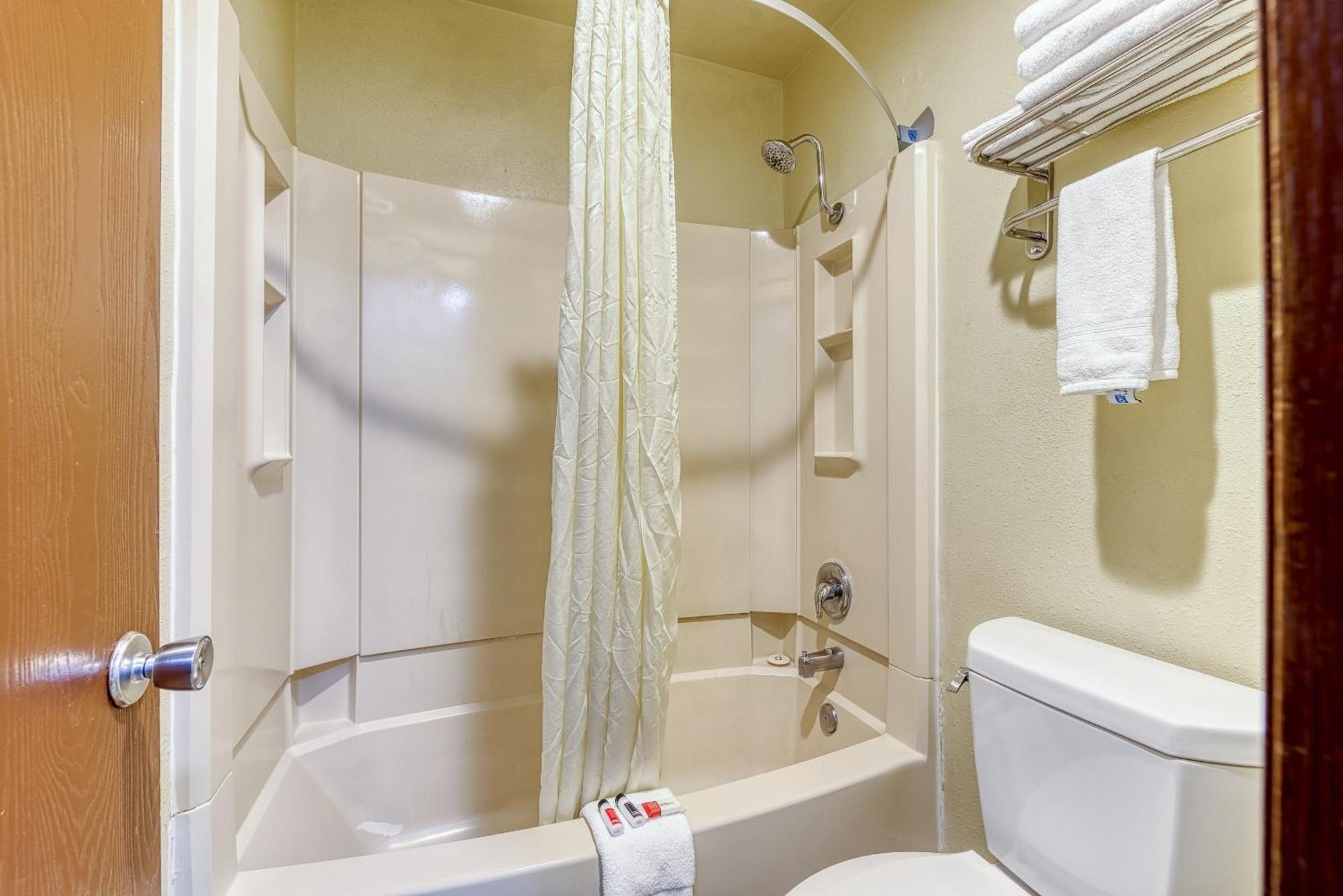 Super 8 By Wyndham Alamosa Motel Rom bilde