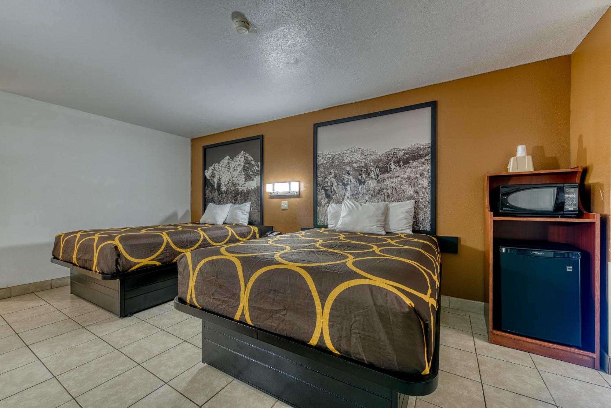 Super 8 By Wyndham Alamosa Motel Rom bilde