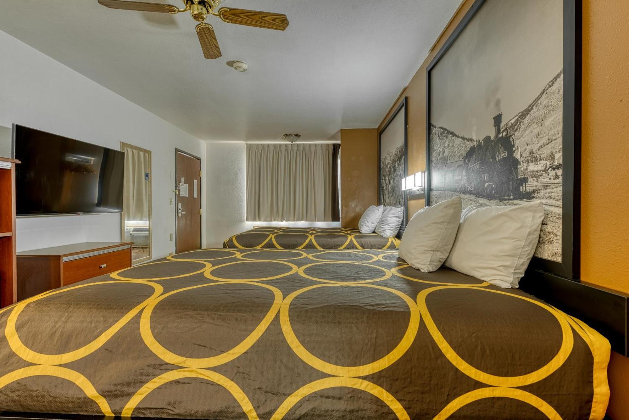 Super 8 By Wyndham Alamosa Motel Rom bilde