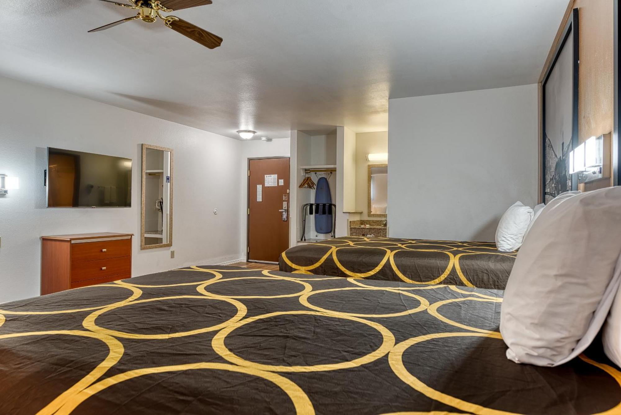 Super 8 By Wyndham Alamosa Motel Rom bilde