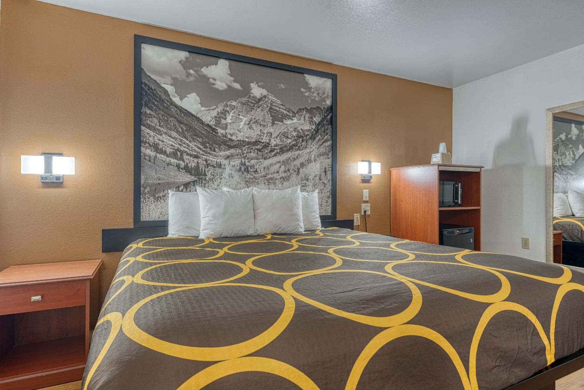 Super 8 By Wyndham Alamosa Motel Rom bilde