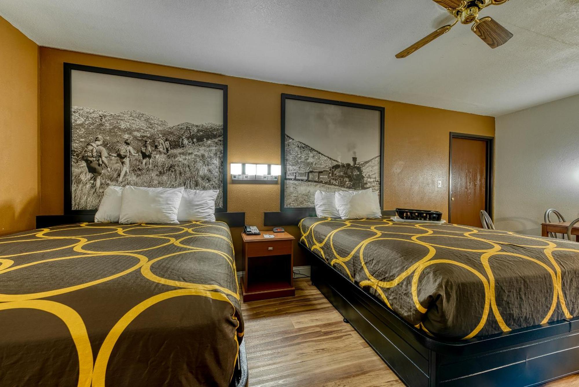 Super 8 By Wyndham Alamosa Motel Rom bilde