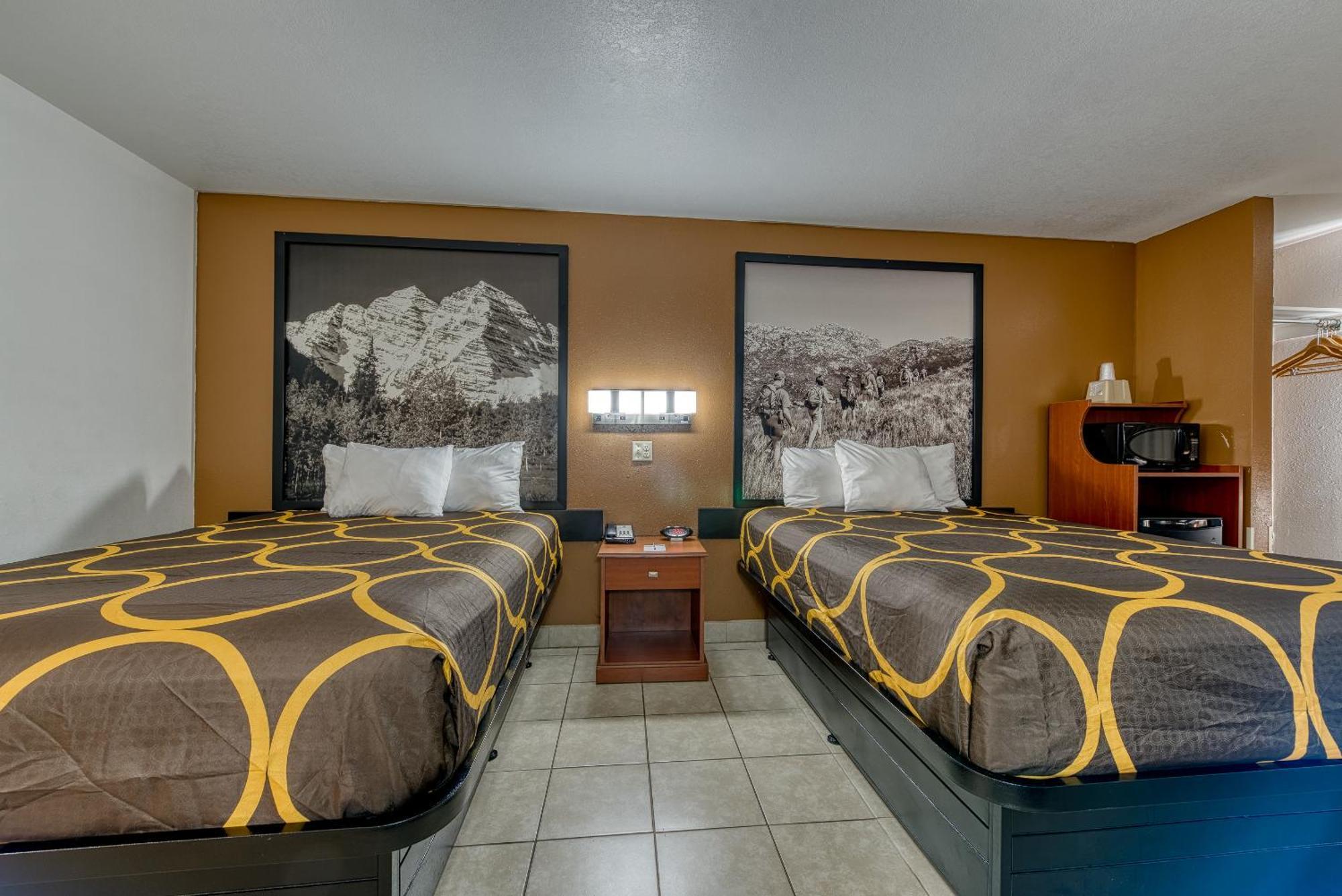 Super 8 By Wyndham Alamosa Motel Rom bilde